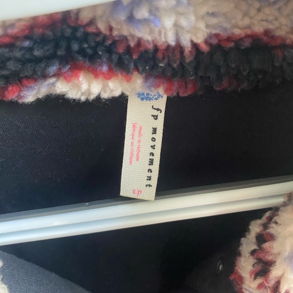 FP Movement Rocky Ridge Pullover in Purple Zebra Combo Size S - Picture 7 of 15